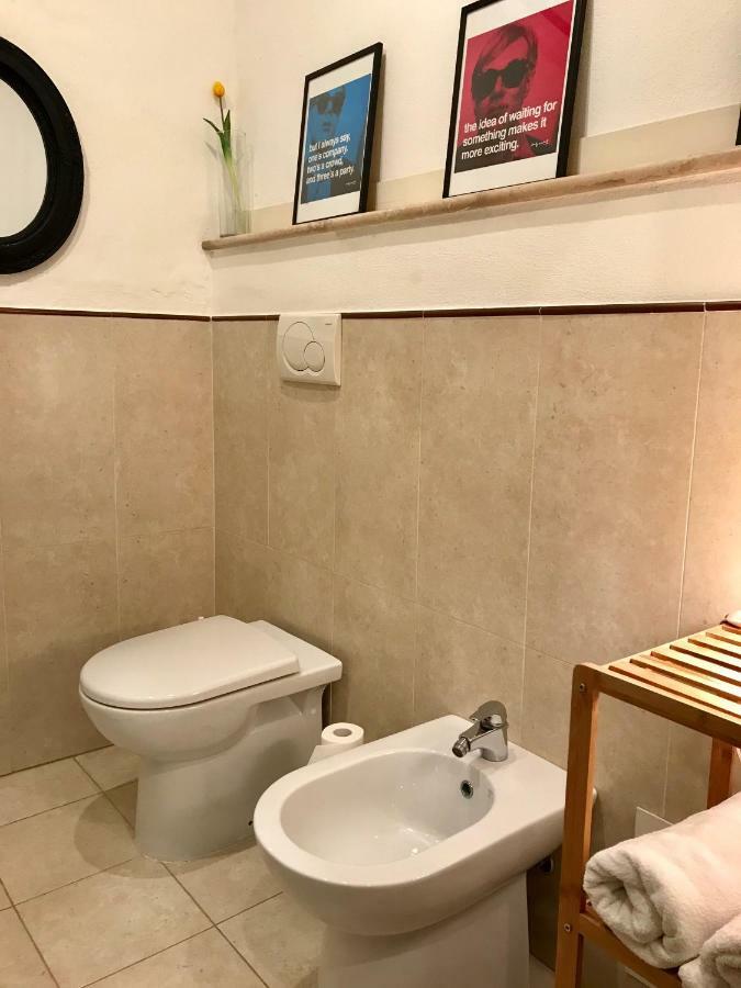The Heart Of Cagliari, Cozy 2 Bedroom Apartment Luaran gambar