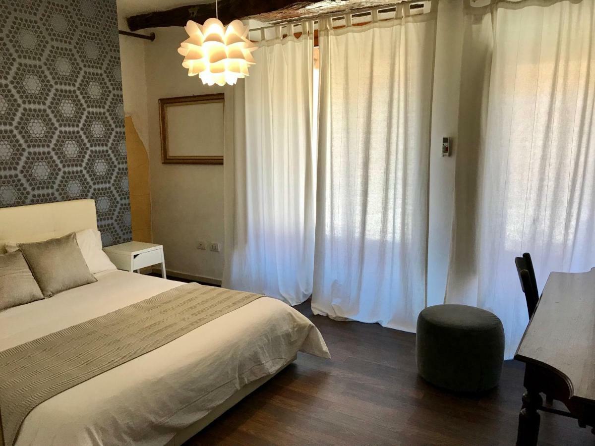 The Heart Of Cagliari, Cozy 2 Bedroom Apartment Luaran gambar