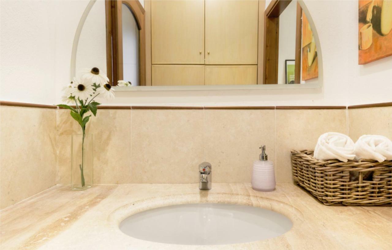 The Heart Of Cagliari, Cozy 2 Bedroom Apartment Luaran gambar